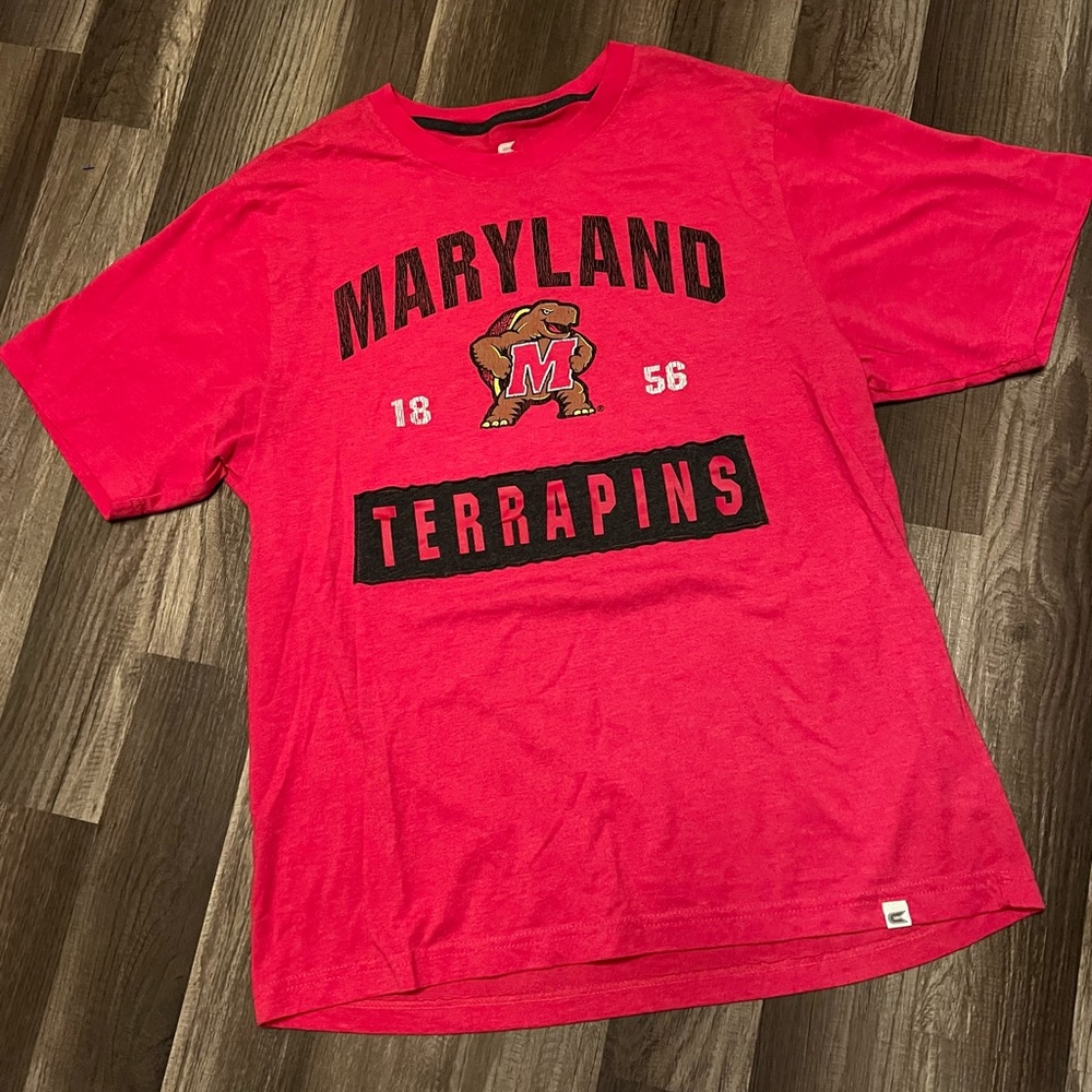 Maryland Terrapins Mens Large Tee with embroidered detailing, like new condition
